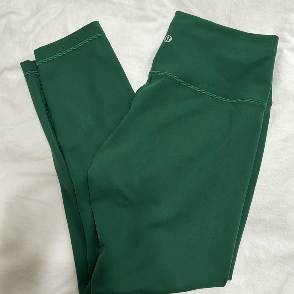 Lululemon wundertrain size 10 23 inch